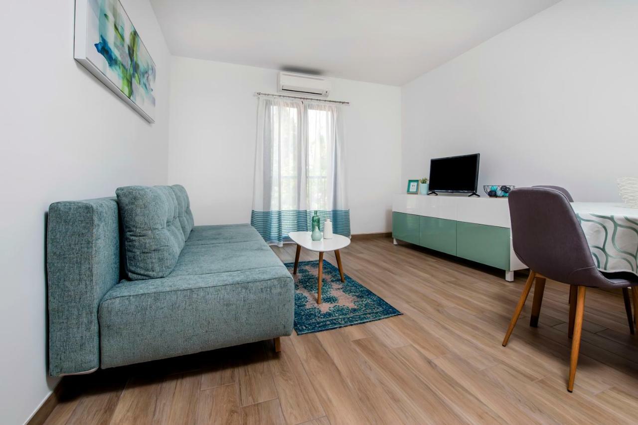 Apartment Loki โรวีน ภายนอก รูปภาพ